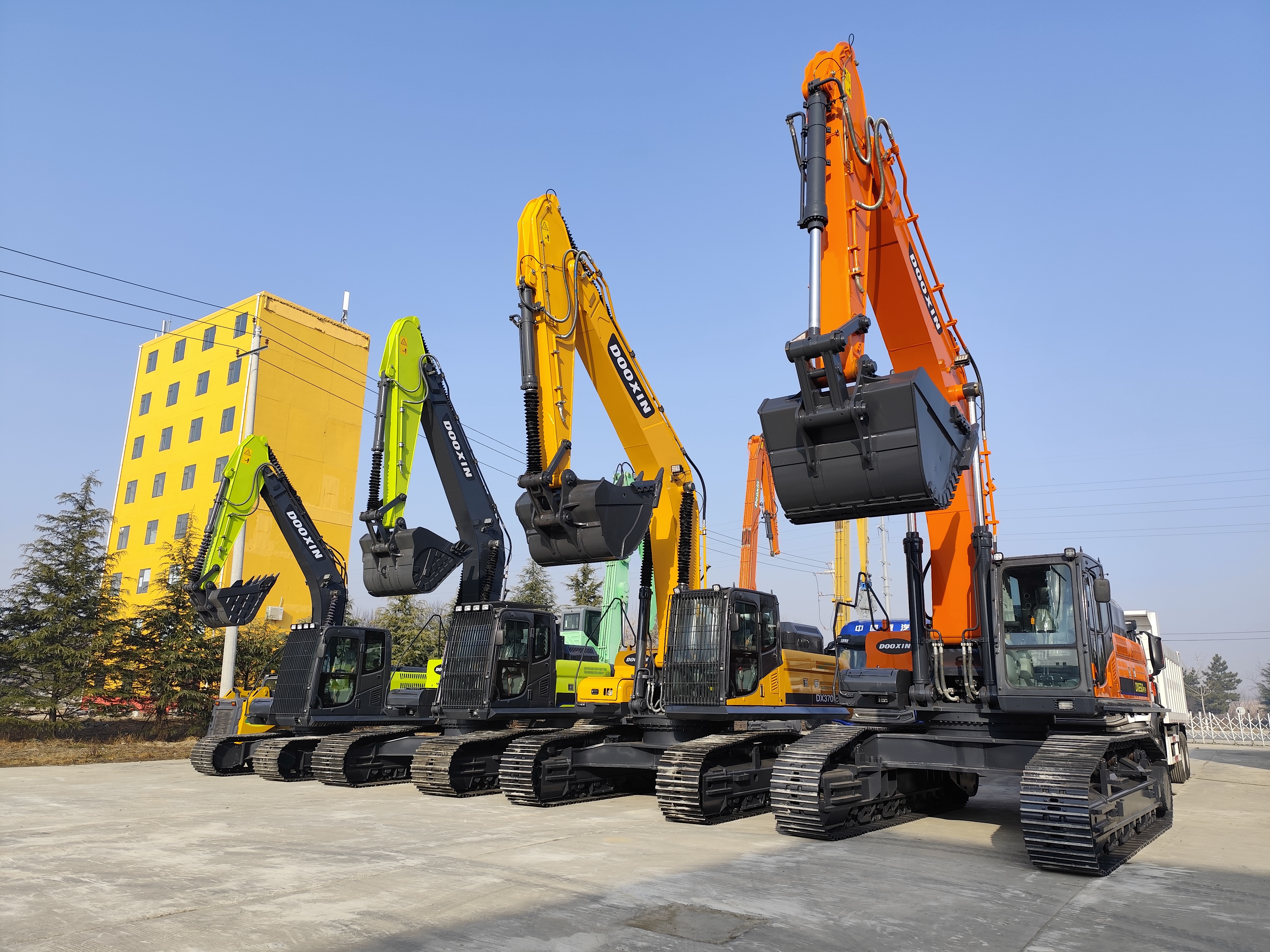 2025 တွင်ပြည်ပ excavator ရောင်းအားသည် အစီးရေ 300,000 ကျော်လွန်ခဲ့ပြီး စုစုပေါင်း $10.7 billion ကျော်၊